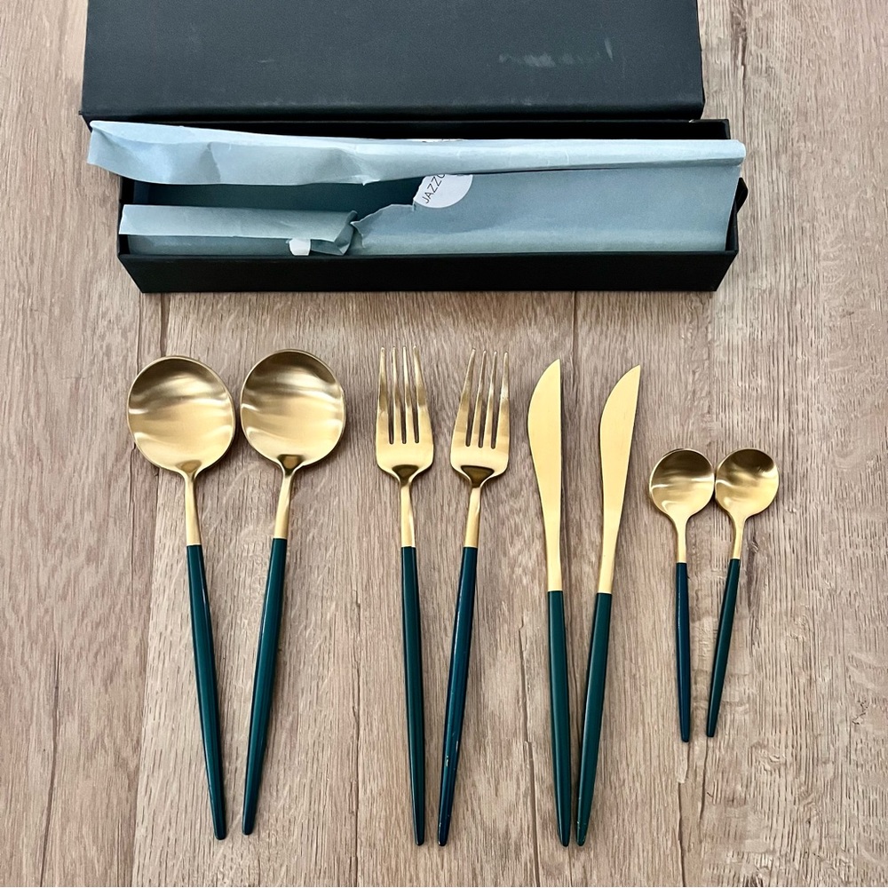 JazzUp JazzUpCo‎ French Flatware 8 PCs Gold Green- Forks Knifes Spoons Retired